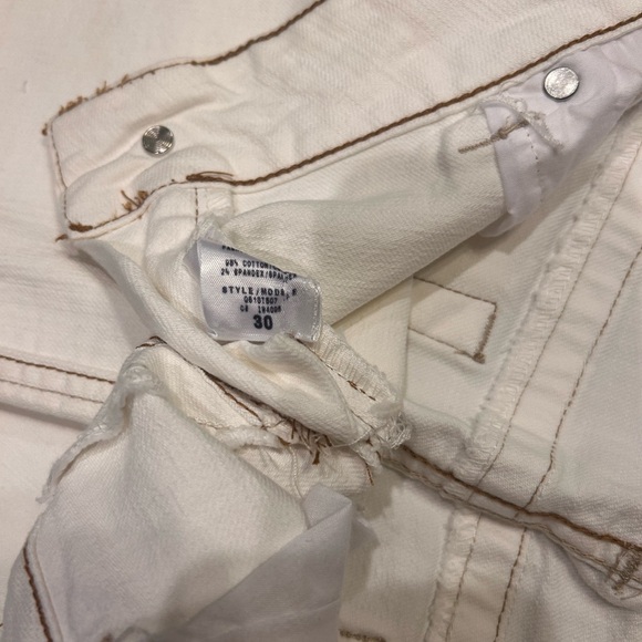 Woman's size 10 Guess denim mini skirt London jean denim mini skirt Y2K stretch - Picture 7 of 8